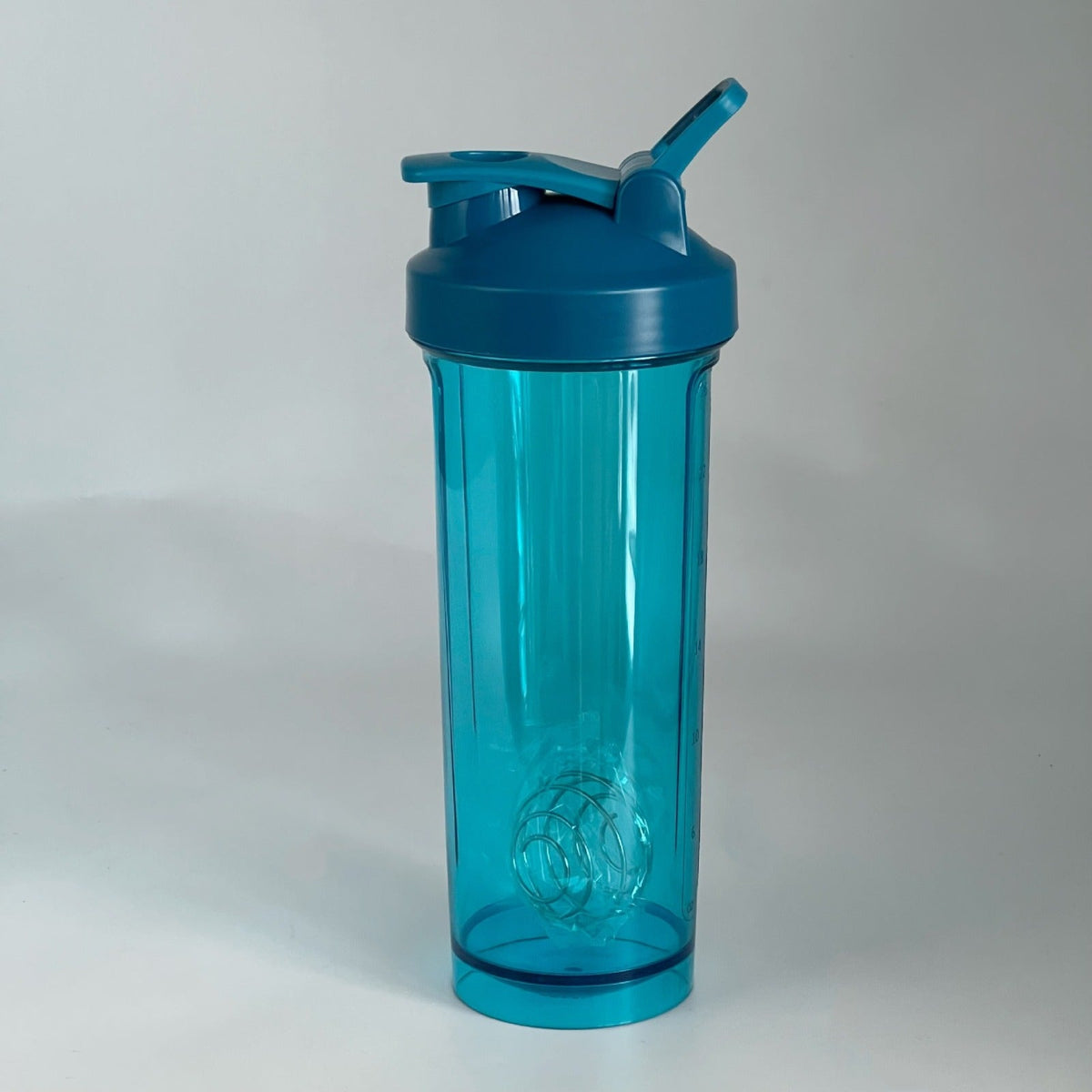 ILIORA SHAKER 750
